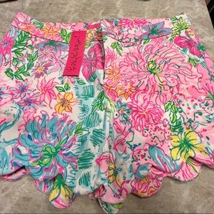 ***NWT*** Lilly Pulitzer Buttercup Stretch Shorts in Multi Paradise Found print